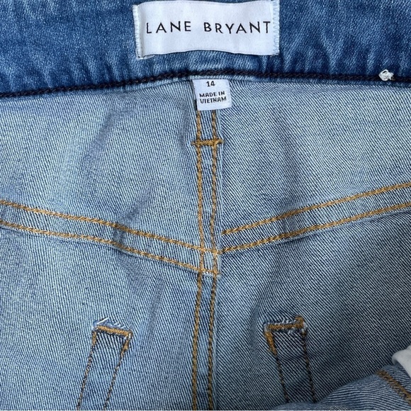 Lane Bryant Signature Fit Mid-Rise Flare Jeans Medium Wash Women’s Size 14 - Picture 5 of 12